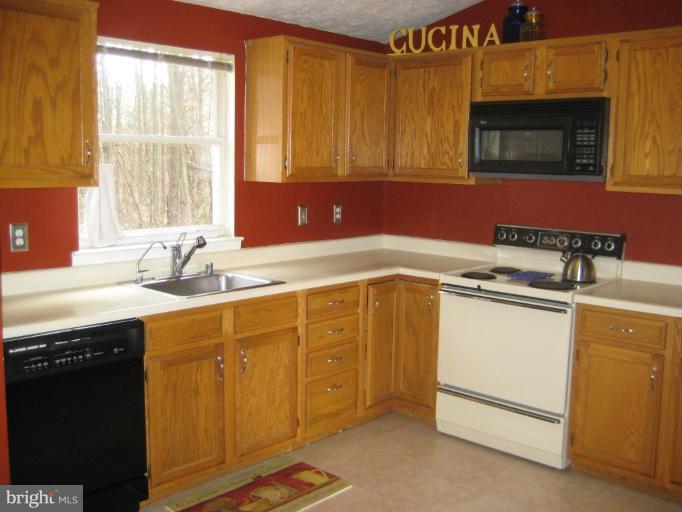 5105 Clifford Road Perry Hall, MD 21128 - Photo 4 of 14 Kitchen #2