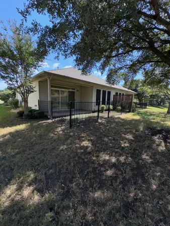 $1,750 | 330 Portsmouth Drive, Georgetown, TX 78633