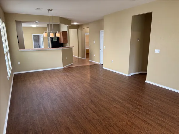 $1,750 | 330 Portsmouth Drive, Georgetown, TX 78633