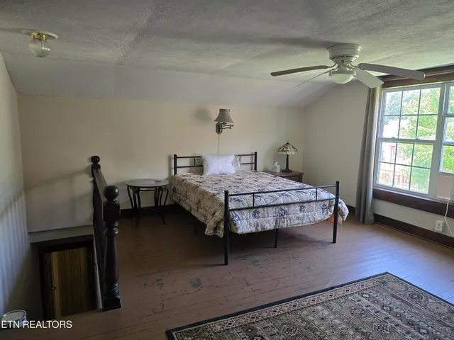 $199,000 | 215 Walden Avenue, Harriman, TN 37748