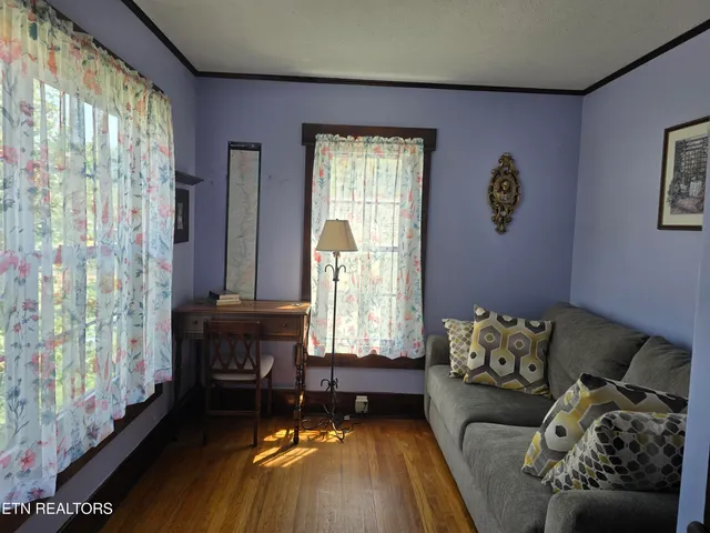 $199,000 | 215 Walden Avenue, Harriman, TN 37748