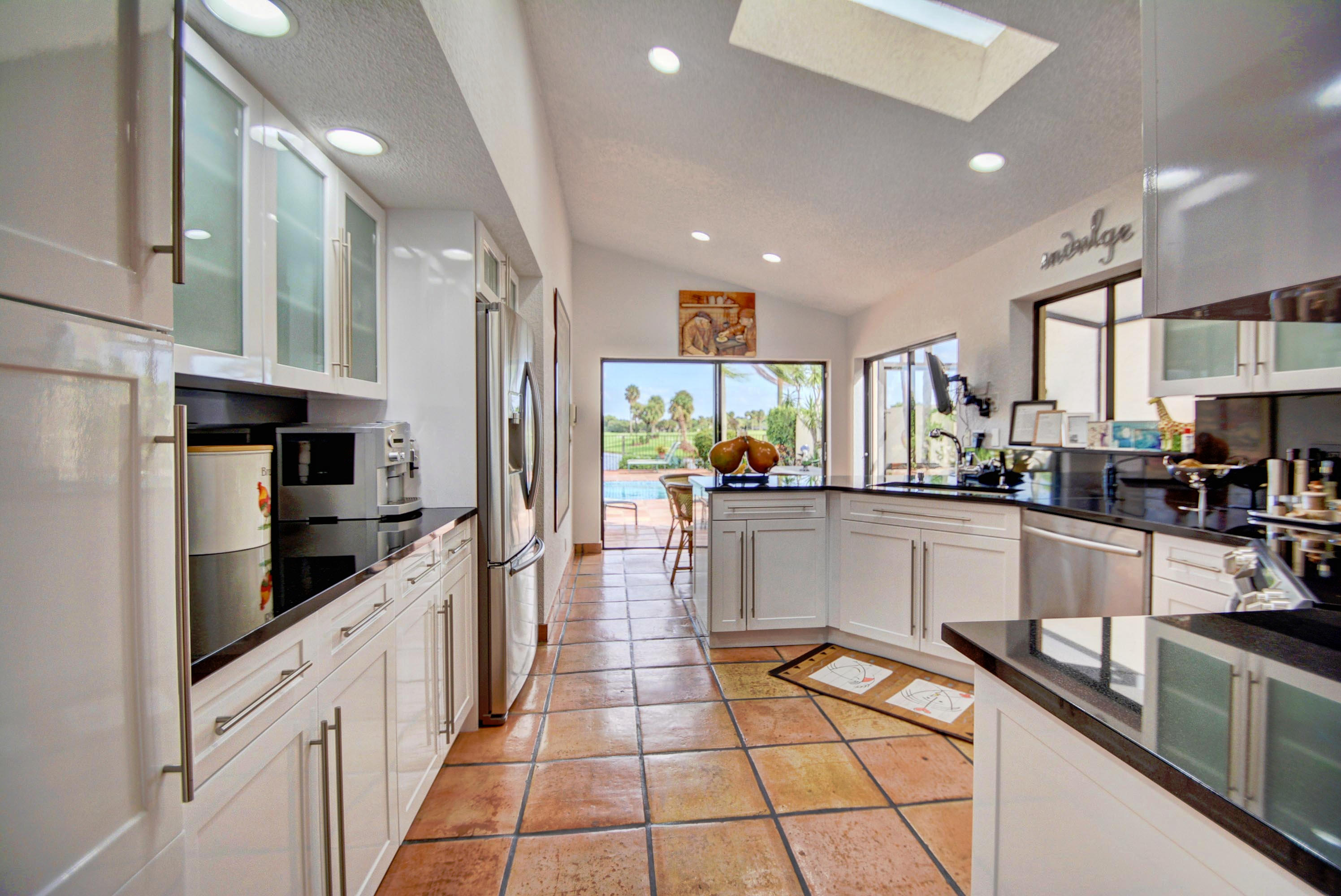 19540 Planters Point Drive Boca Raton, FL 33434 - Photo 14 of 85 Kitchen