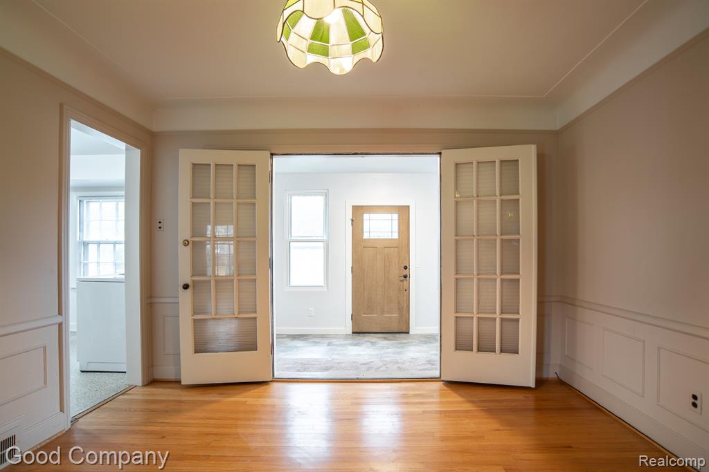 20151 Stratford Road Detroit, MI 48221 - Photo 7 of 44