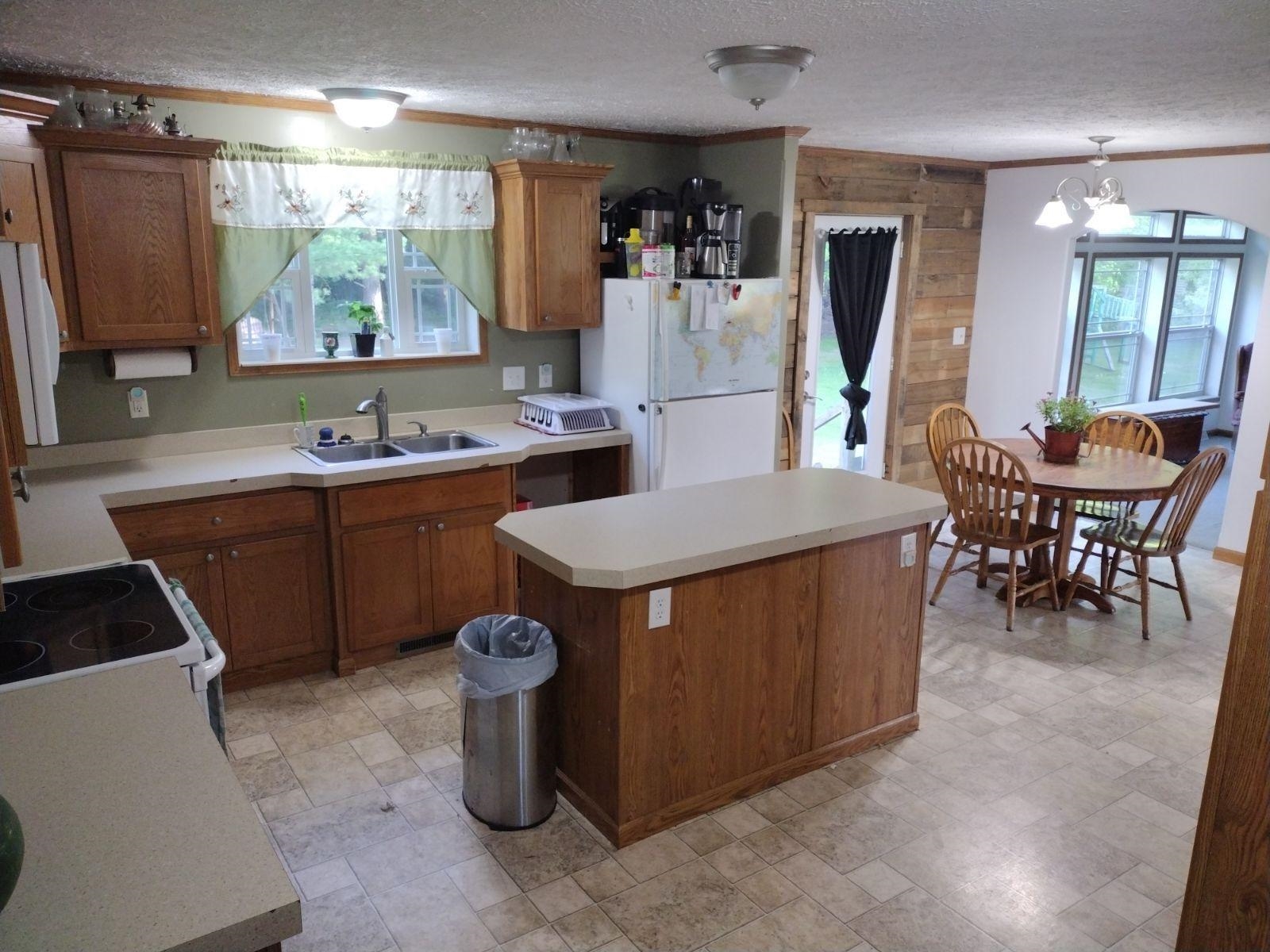 2160 East Almeda Beach Road Pinconning, MI 48650 - Photo 5 of 28