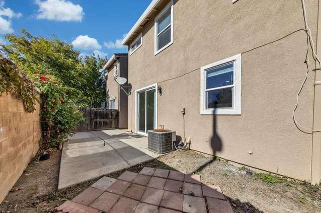 $549,900 | 2373 Coffeeberry Road, West Sacramento, CA 95691