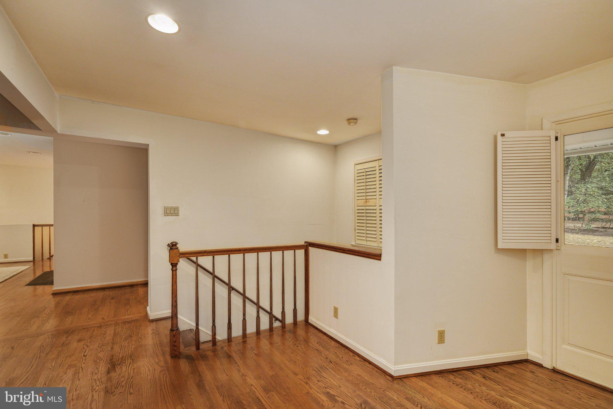 2530 Leeds Road Oakton, VA 22124 - Photo 18 of 63 Foyer with stairs to garage area
