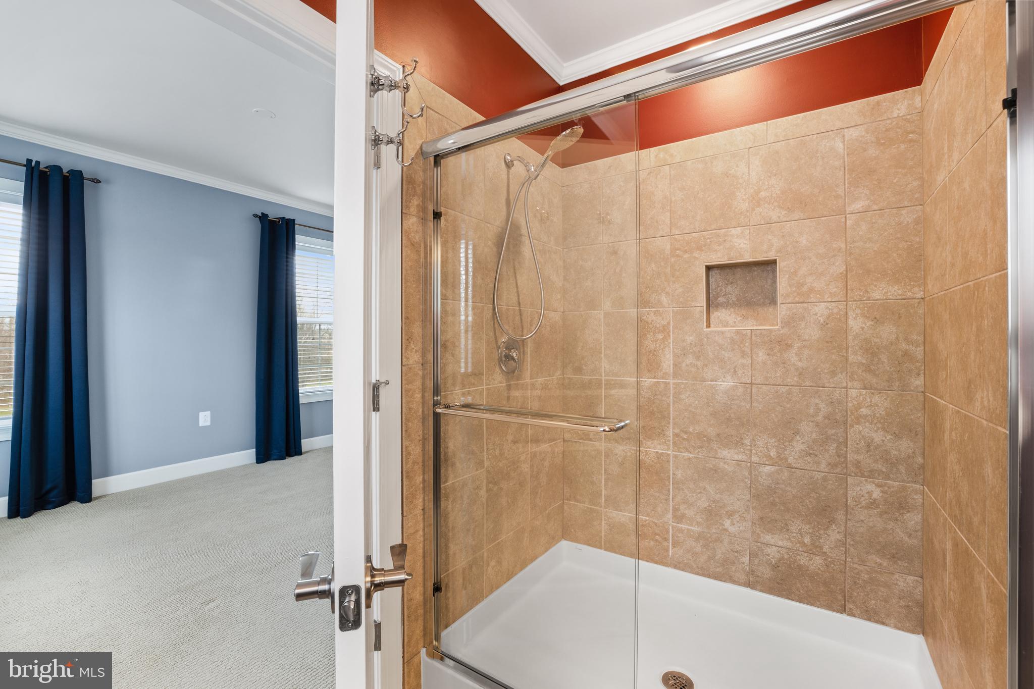 10530 Resort Road, Unit 304 Ellicott City, MD 21042 - Photo 21 of 41 Owner's Bath