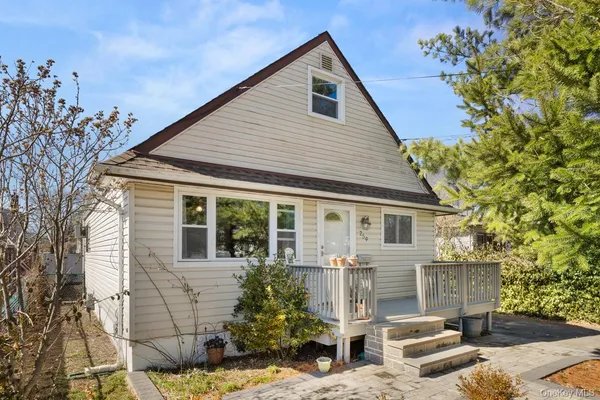 $582,000 | 259 Waldo Street, Copiague, NY 11726