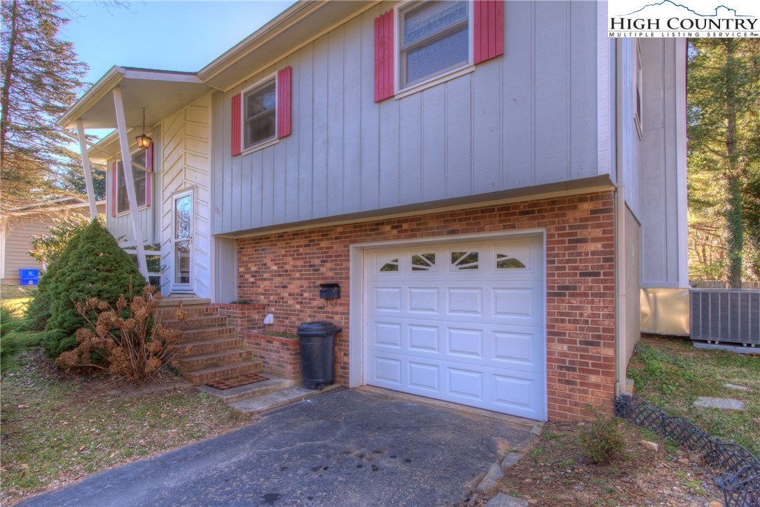 321 Perkins Street Boone, NC 28607 - Photo 5 of 35 Gallery Image 5