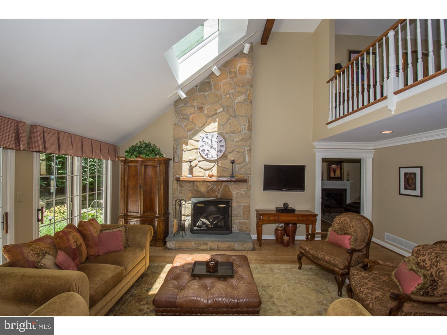 206 Ravenscliff Road Wayne, PA 19087 - Photo 6 of 25 Family Room