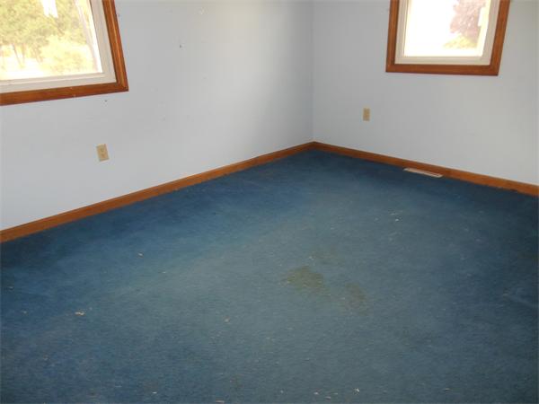 211 Starling Road Springfield, MA 01119 - Photo 9 of 17