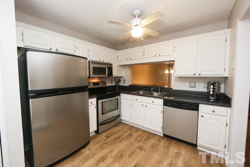 4624 Fawnbrook Circle Raleigh, NC 27612 - Photo 3 of 15 Gallery Image 3