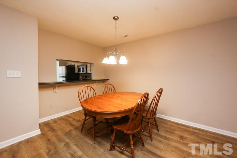 4624 Fawnbrook Circle Raleigh, NC 27612 - Photo 6 of 15 Gallery Image 6