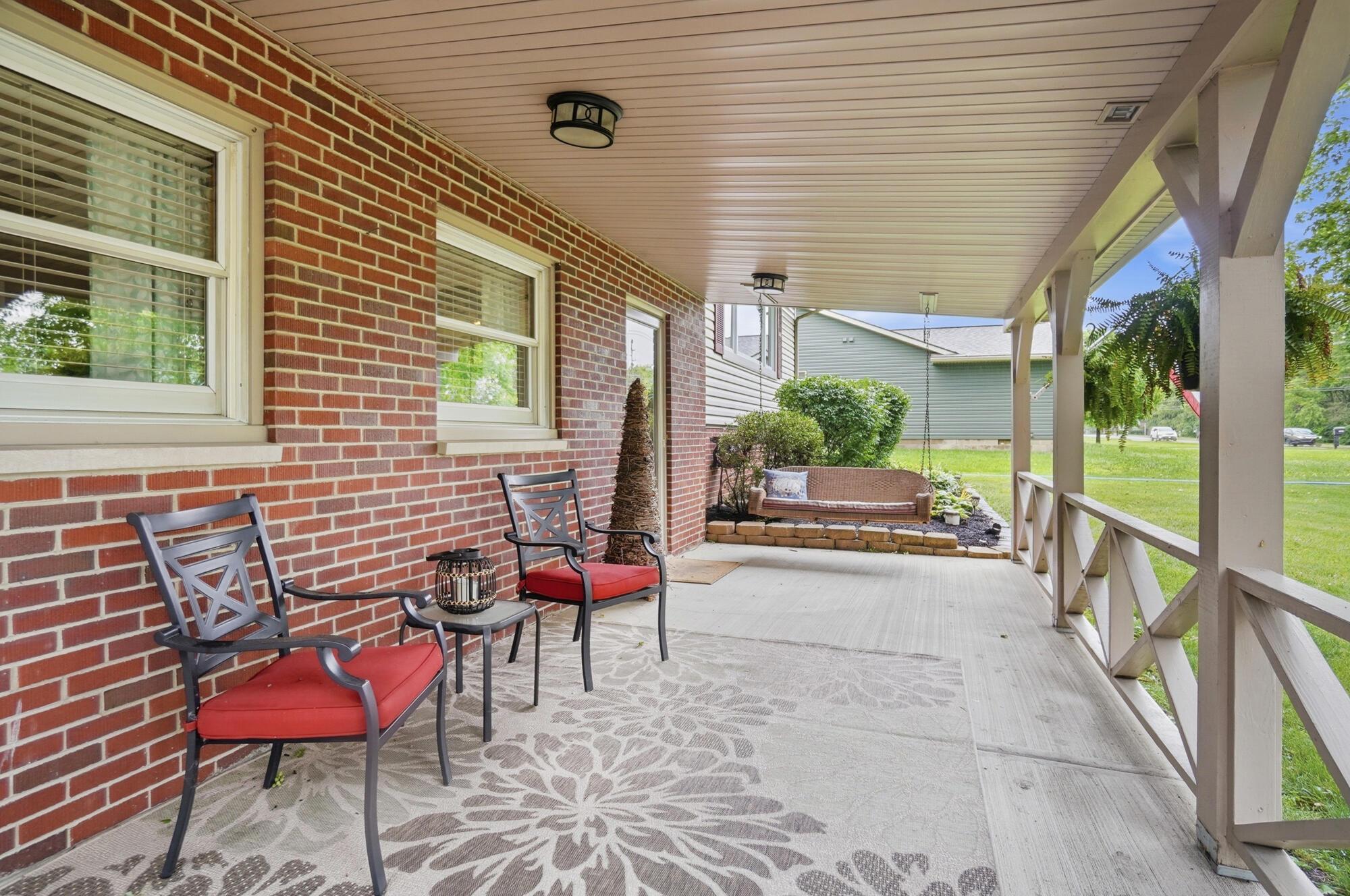 5894 Hall Road Galloway, OH 43119 - Photo 7 of 62 008