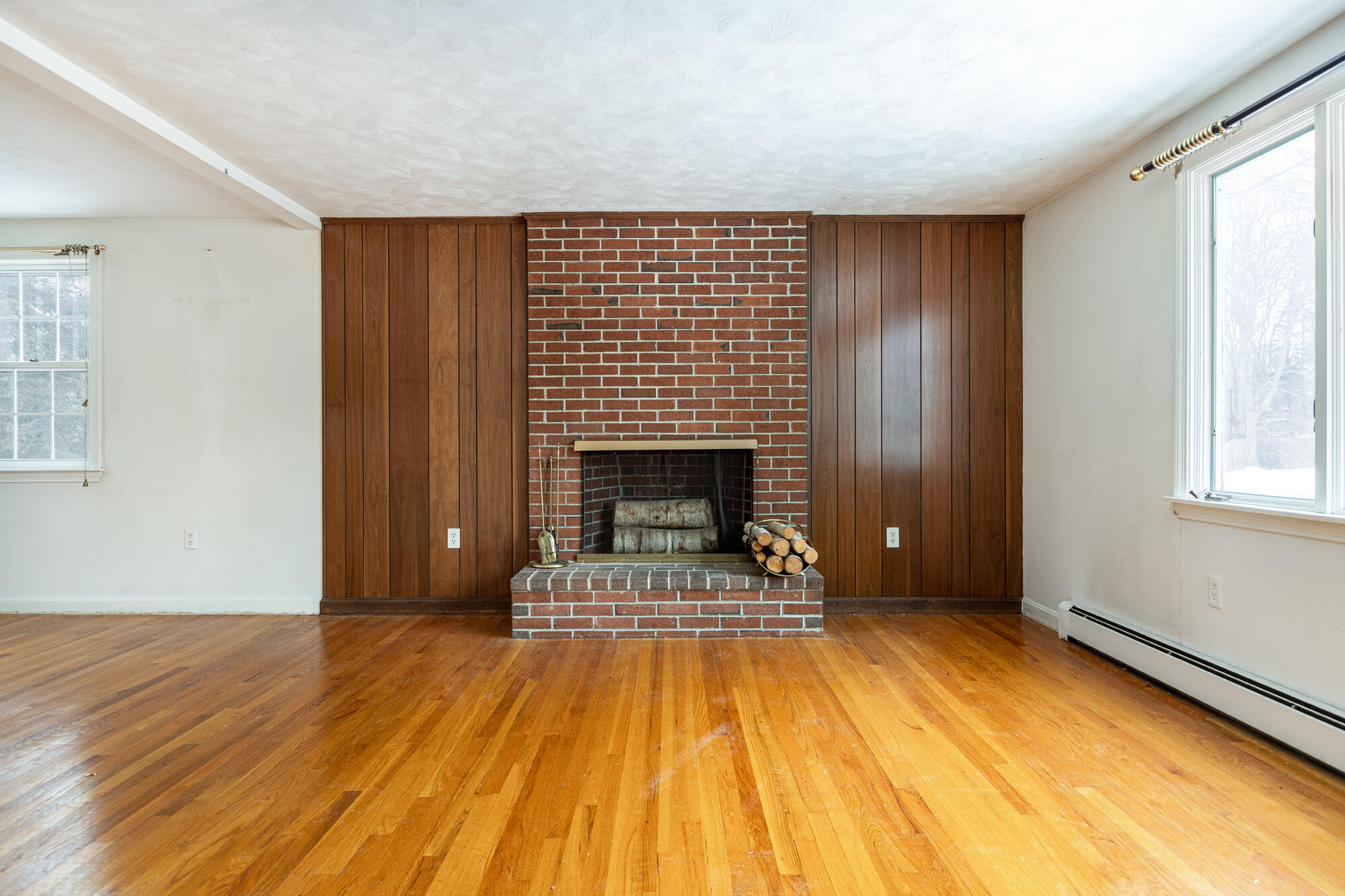 2 Pine Point Road Cape Elizabeth, ME 04107 - Photo 2 of 32 Living Room-2