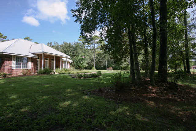 2100 Juniper Street North Foley, AL 36535 - Photo 4 of 30 Front left view