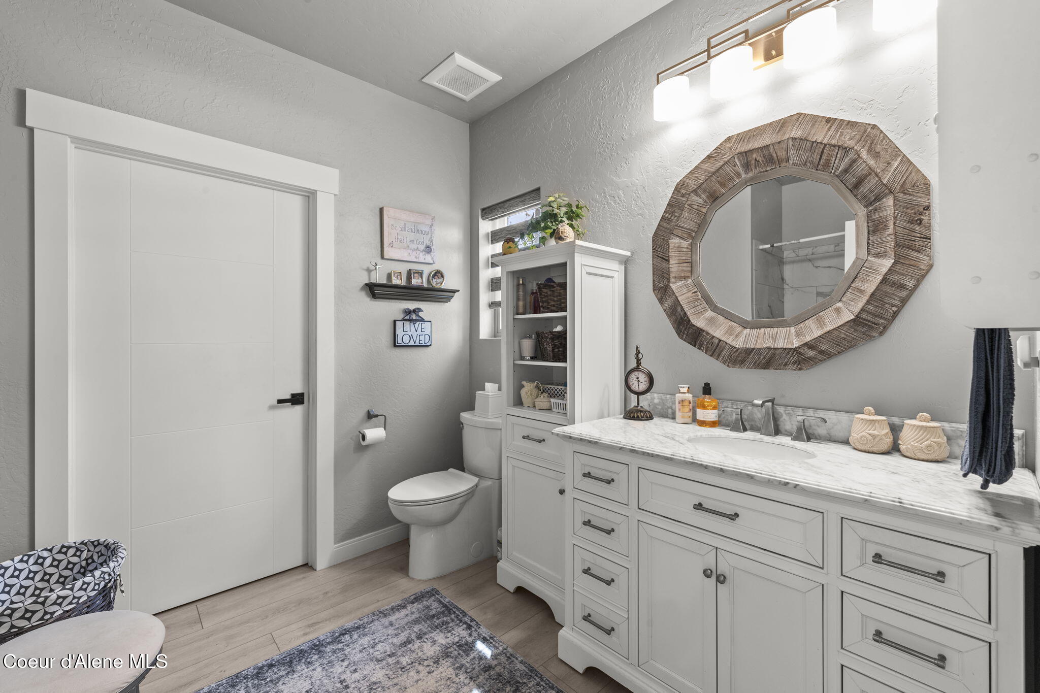 19643 West Treend Road Post Falls, ID 83854 - Photo 34 of 57 31-web-or-mls-Upstairs-Ensuite-4