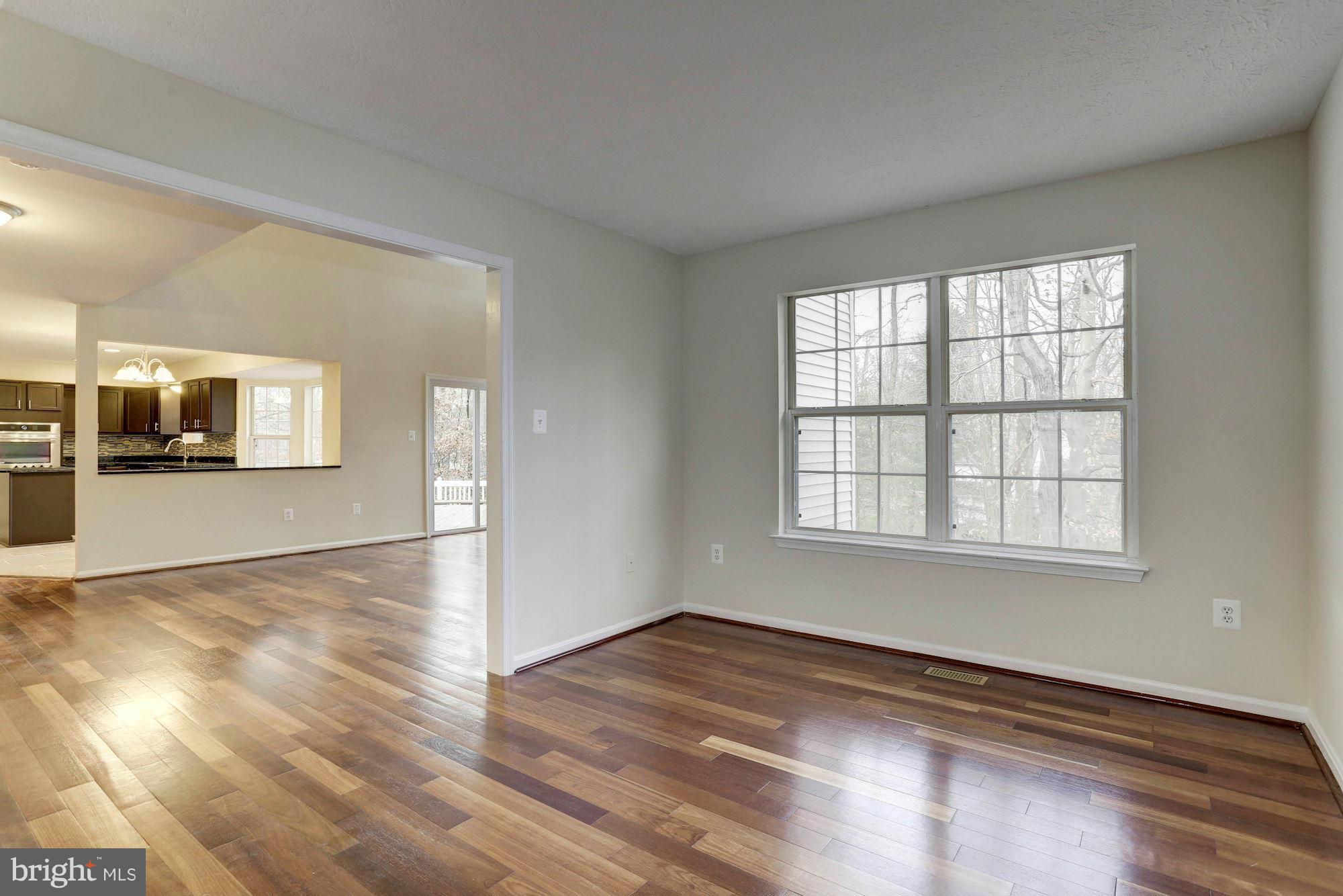 3506 Rippling Way Laurel, MD 20724 - Photo 7 of 30 Living Room