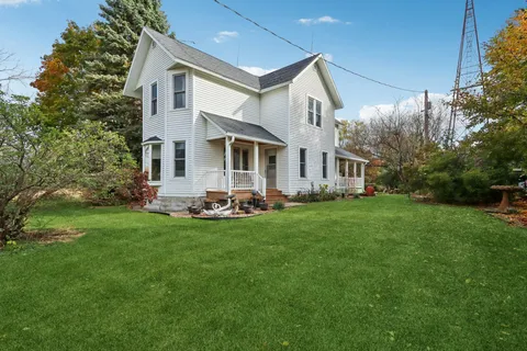 $560,000 | 832 Highway 138, Stoughton, WI 53589