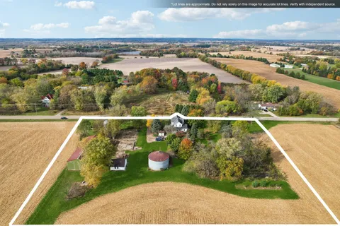$560,000 | 832 Highway 138, Stoughton, WI 53589