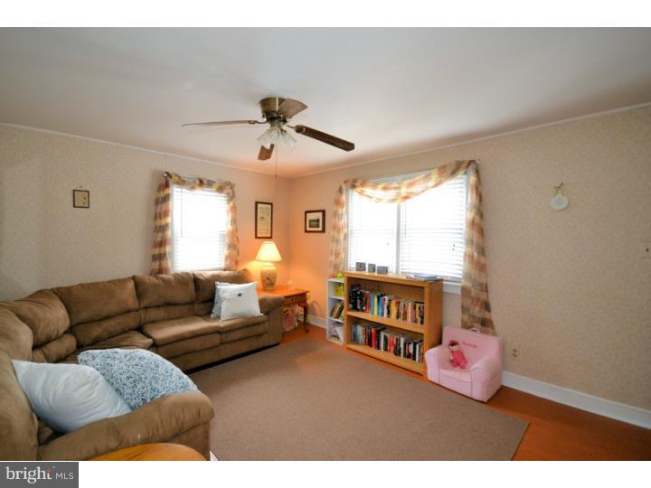 103 South Ridge Road Perkasie, PA 18944 - Photo 5 of 21 Living Room
