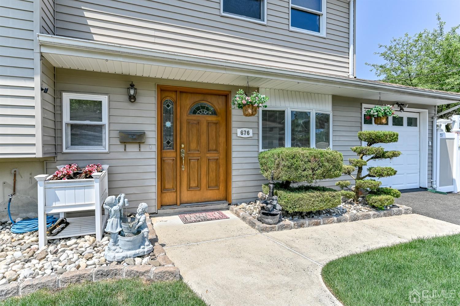 676 Inman Avenue Colonia, NJ 07067 - Photo 2 of 43 Gallery Image 2