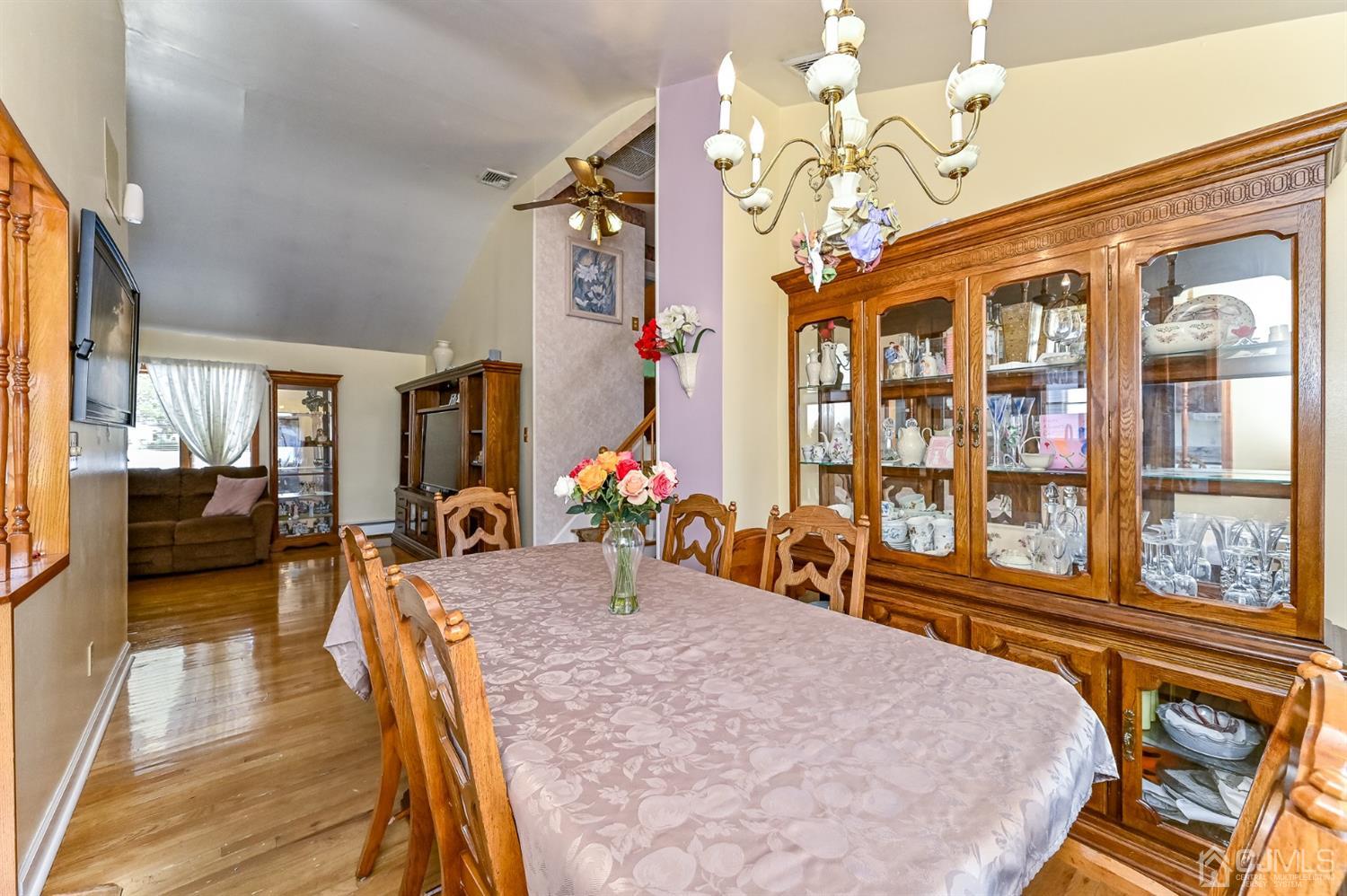 676 Inman Avenue Colonia, NJ 07067 - Photo 15 of 43 Gallery Image 15