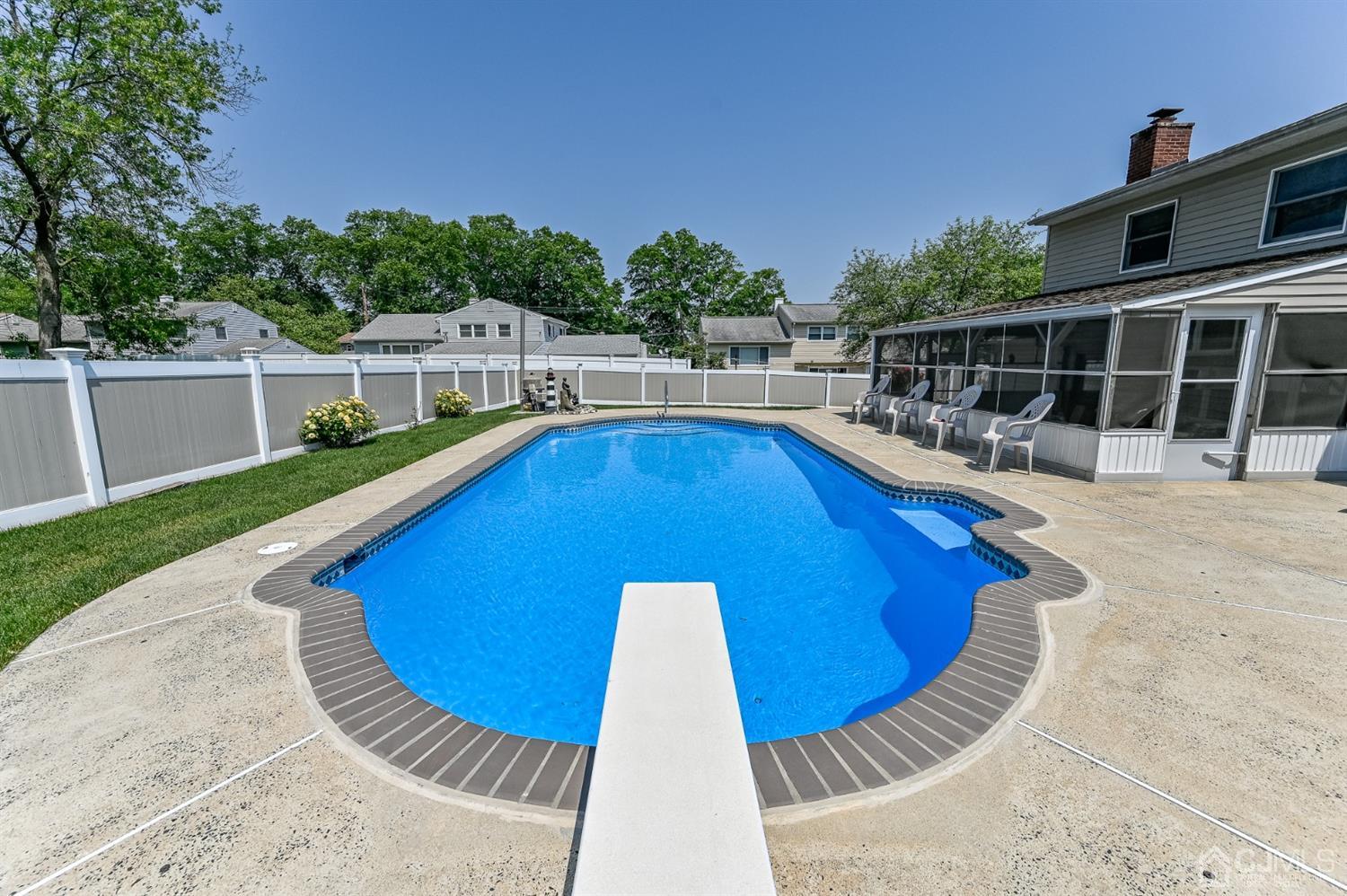 676 Inman Avenue Colonia, NJ 07067 - Photo 36 of 43 Gallery Image 36