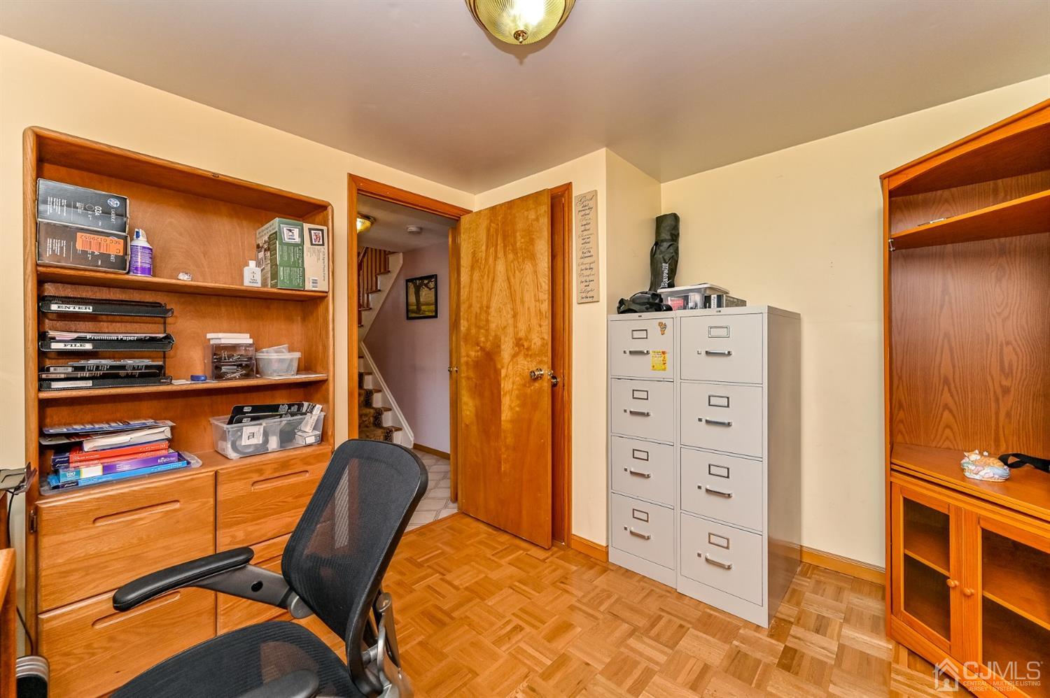 676 Inman Avenue Colonia, NJ 07067 - Photo 6 of 43 Gallery Image 6