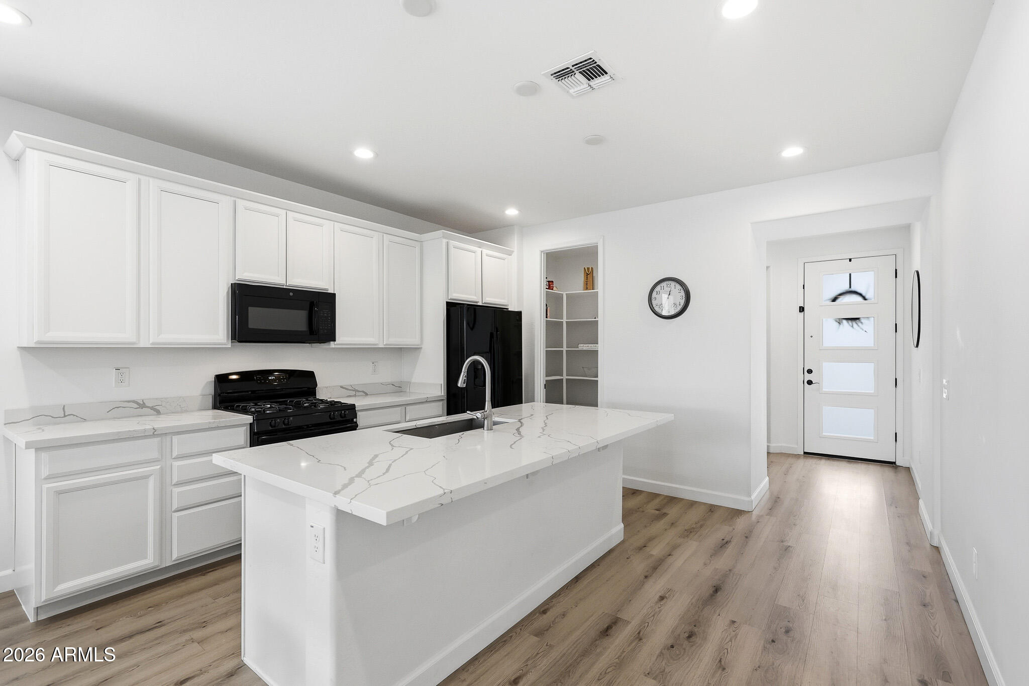 13341 West Yearling Road Peoria, AZ 85383 - Photo 3 of 34 Kitchen