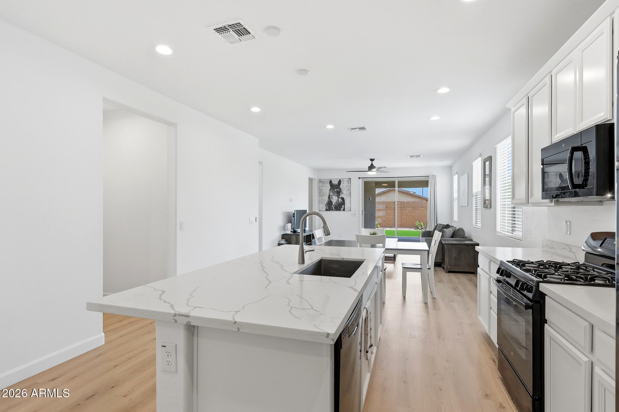 13341 West Yearling Road Peoria, AZ 85383 - Photo 4 of 34 Kitchen Island