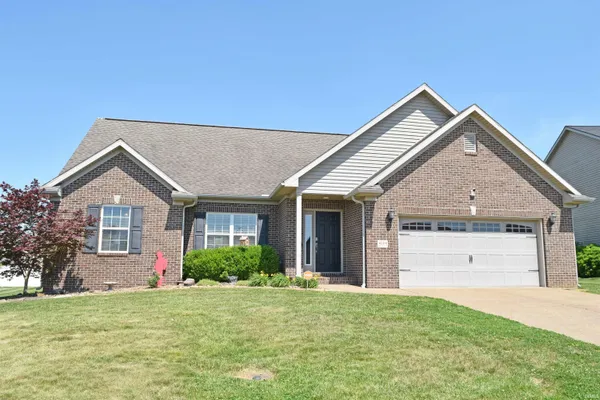 $369,900 | 4104 Eagle Watch Drive, Evansville, IN 47725