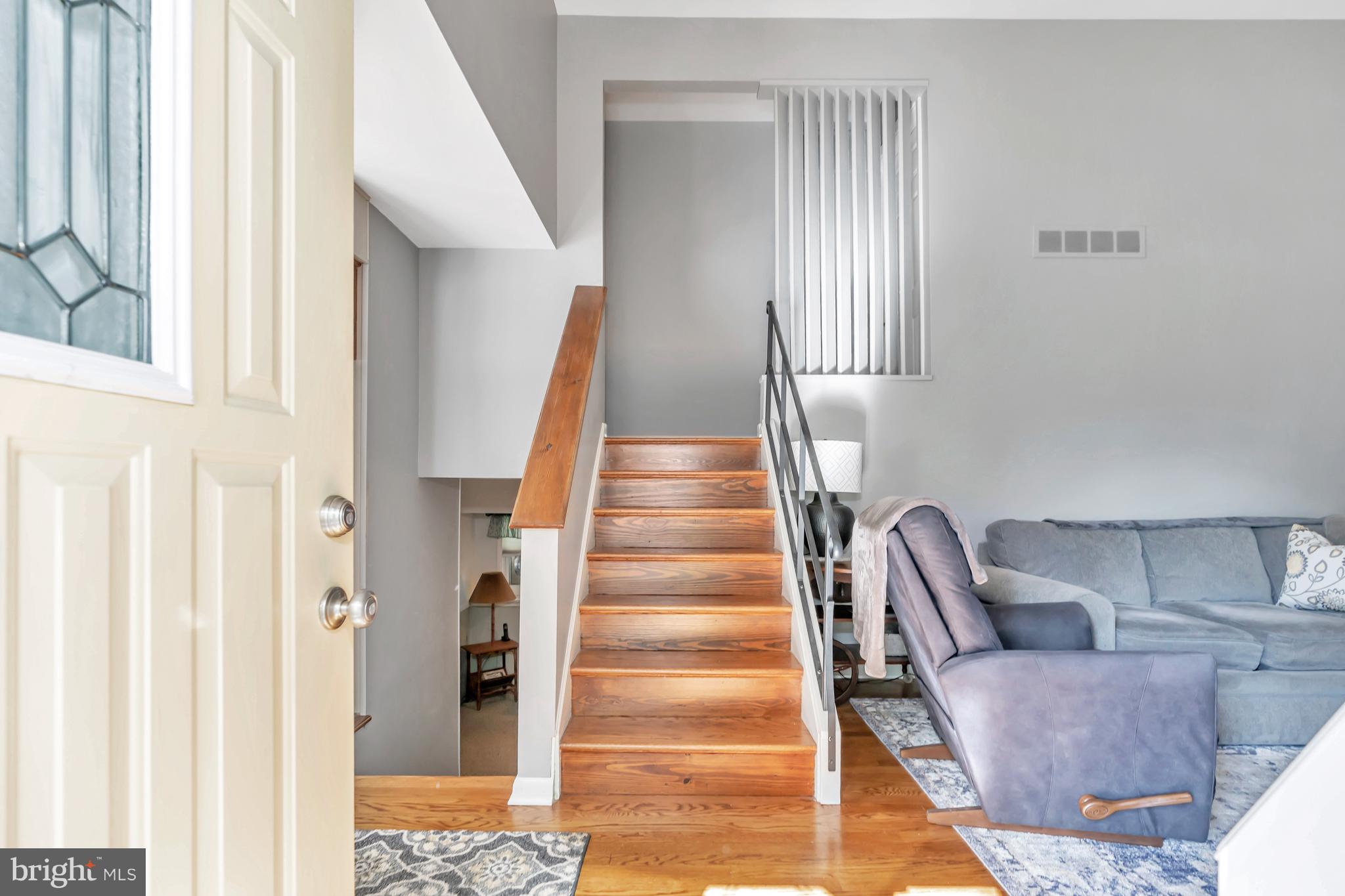 613 Lisbeth Road Newark, DE 19713 - Photo 11 of 31 Stairs to upper level