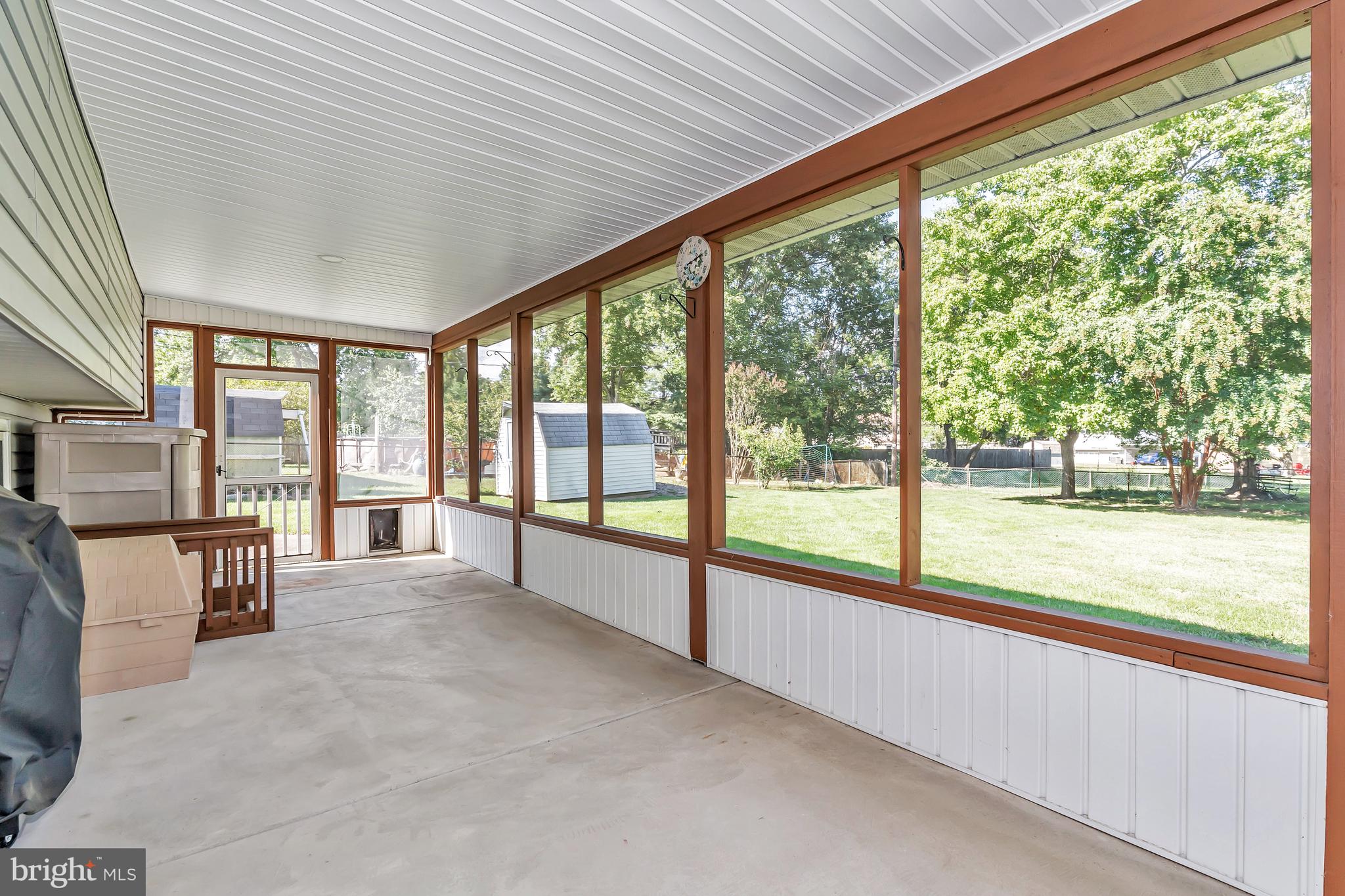 613 Lisbeth Road Newark, DE 19713 - Photo 24 of 31 Screened in porch