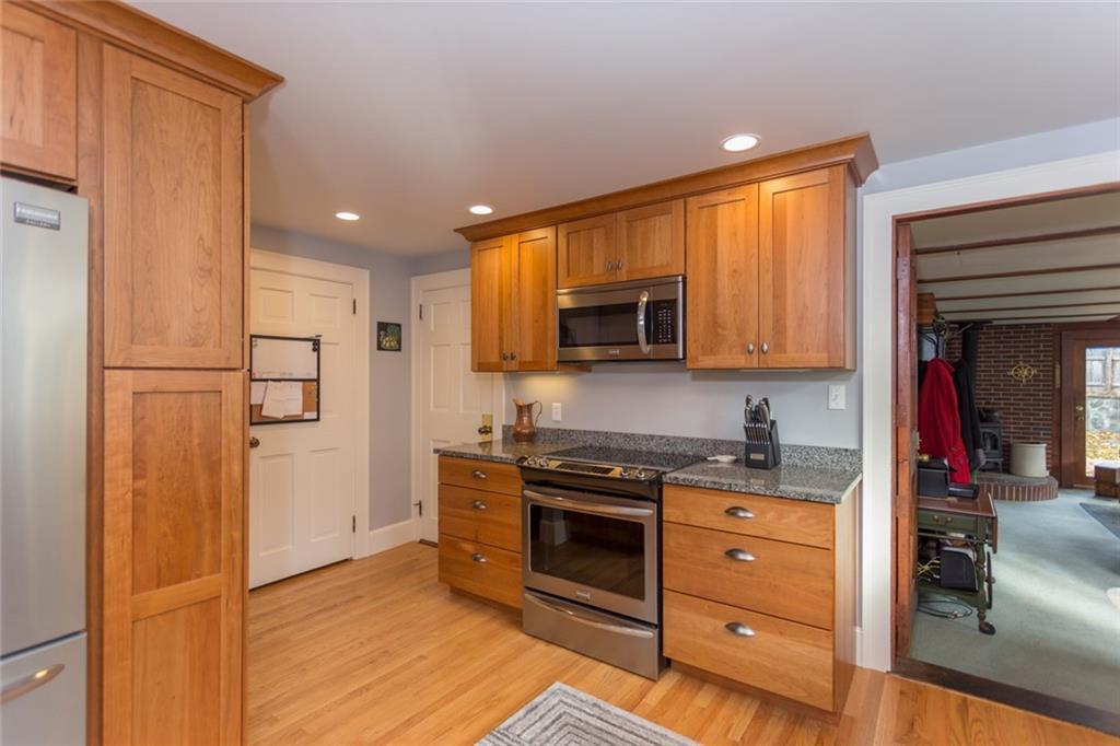 106 Parsons Road Portland, ME 04103 - Photo 11 of 31 Photo