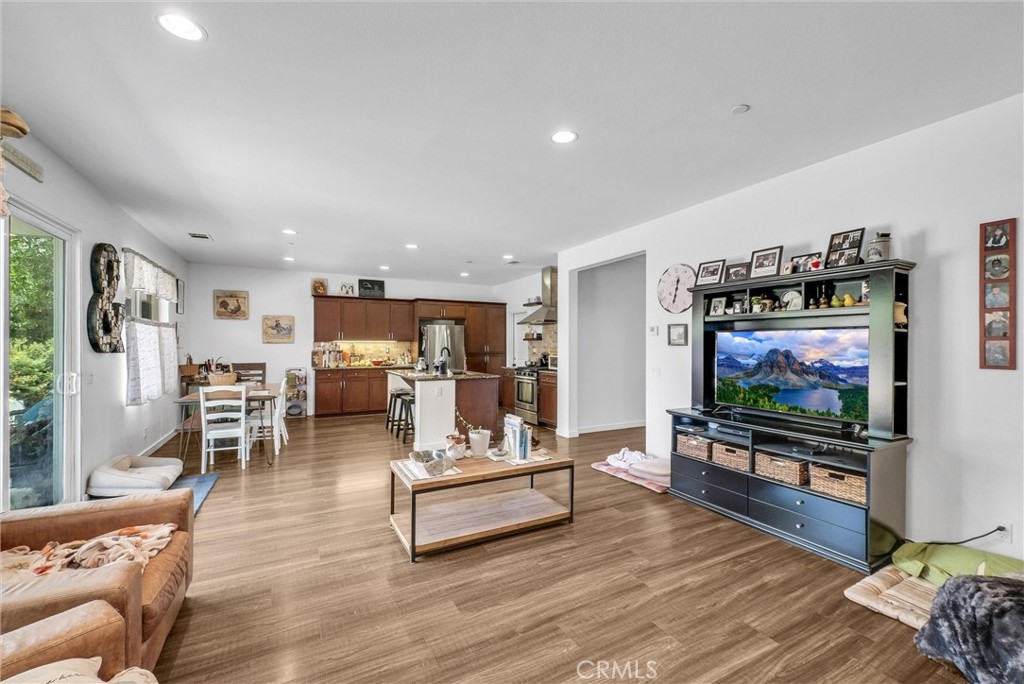 12018 Dewar Drive Riverside, CA 92505 - Photo 9 of 40