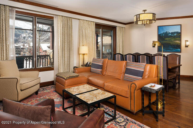 197 Prospector Road, Unit 2310 SUMMER INTEREST #7 Aspen, CO 81611 - Photo 5 of 31 Ritz-Carlton-Club-3BR1 (02)
