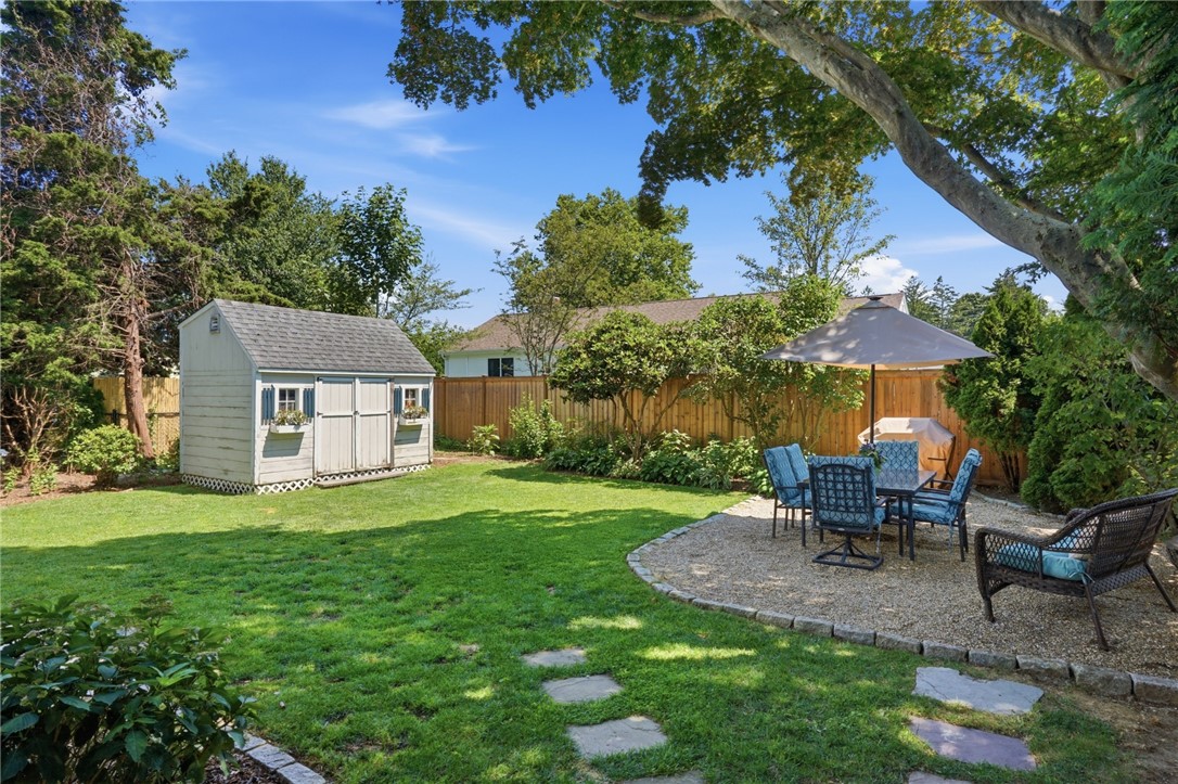 106 Fales Road Bristol, RI 02809 - Photo 2 of 34