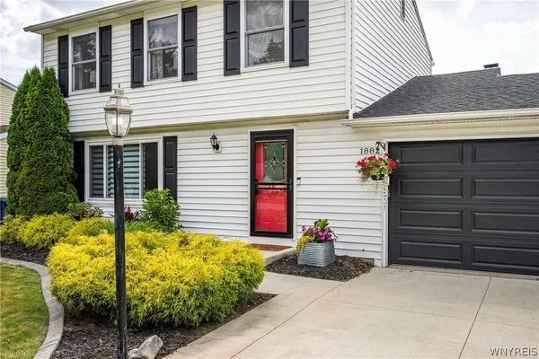 $390,000 | 1882 Hopkins Road, Amherst, NY 14068