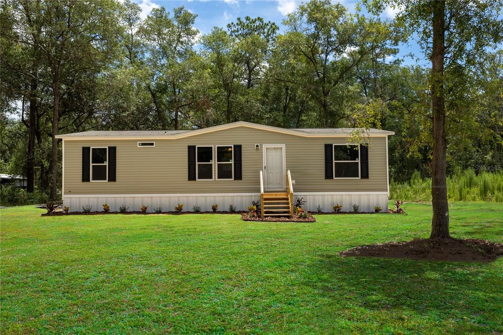 104 Jackson Avenue Interlachen, FL 32148 - Photo 2 of 34