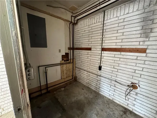 $279,900 | 423 Center Circle Southwest, Conyers, GA 30094