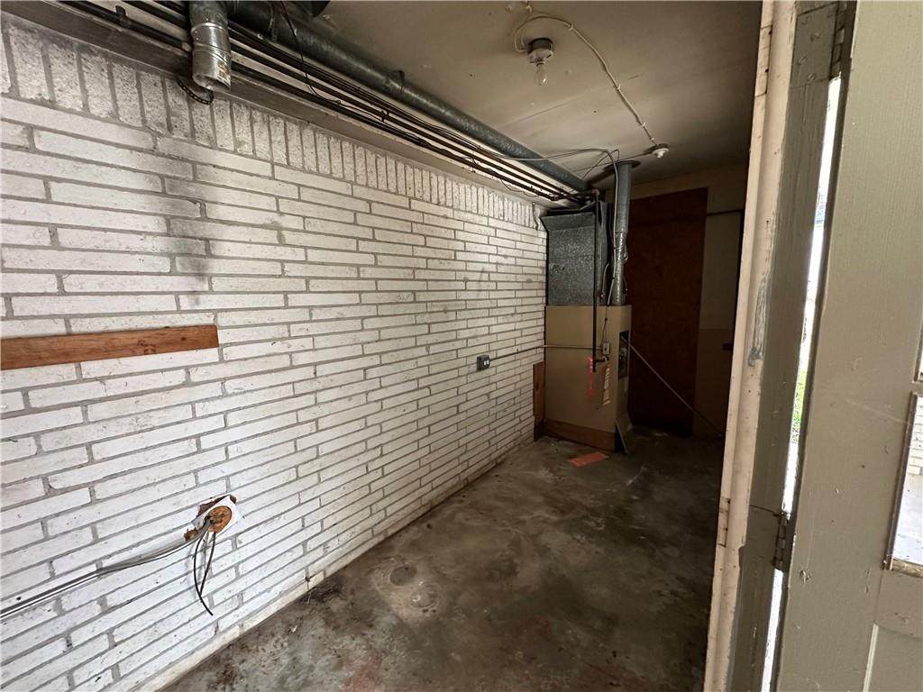 423 Center Circle Southwest Conyers, GA 30094 - Photo 24 of 24 a view of entryway