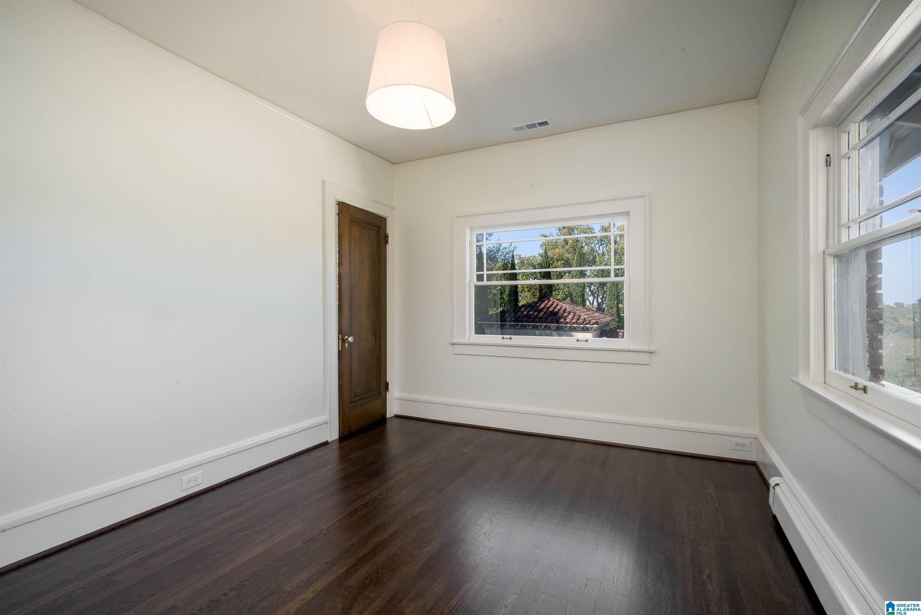1011 Glen View Road Birmingham, AL 35222 - Photo 27 of 35