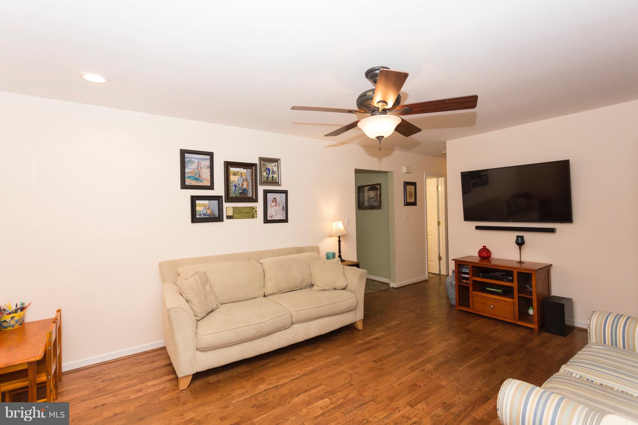 3685 Crewsville Road Bumpass, VA 23024 - Photo 5 of 30 Living Room