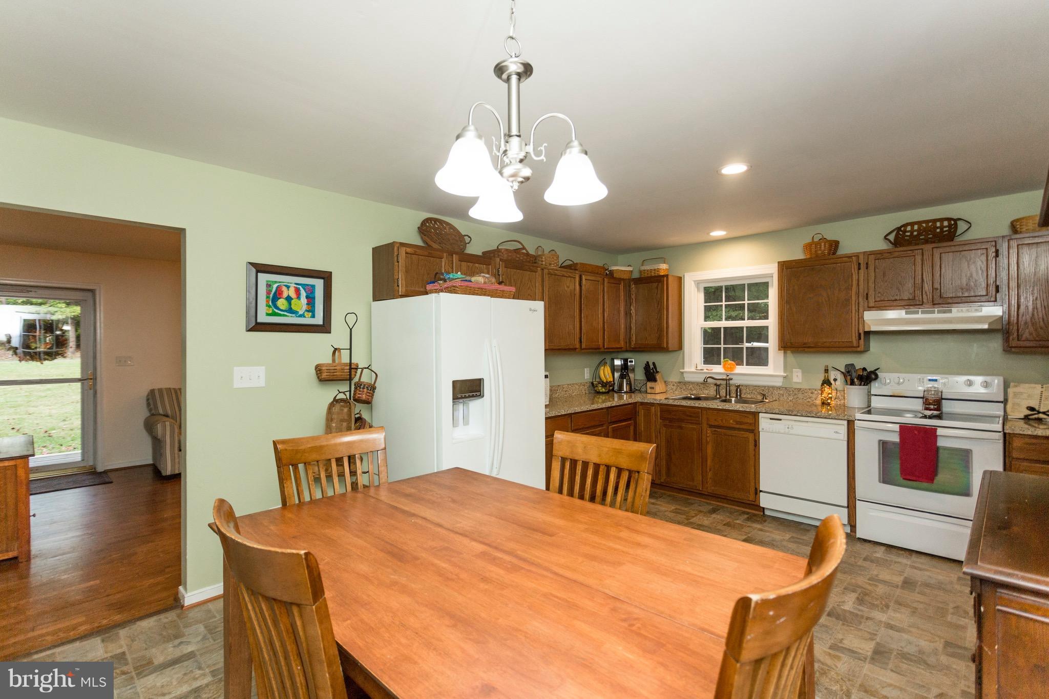 3685 Crewsville Road Bumpass, VA 23024 - Photo 9 of 30 Kitchen