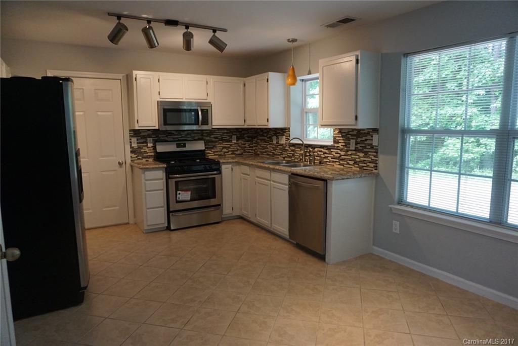7324 Henderson Park Road Huntersville, NC 28078 - Photo 2 of 16