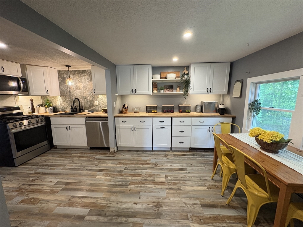 20 Moscow Road West Stockbridge, MA 01266 - Photo 16 of 22
