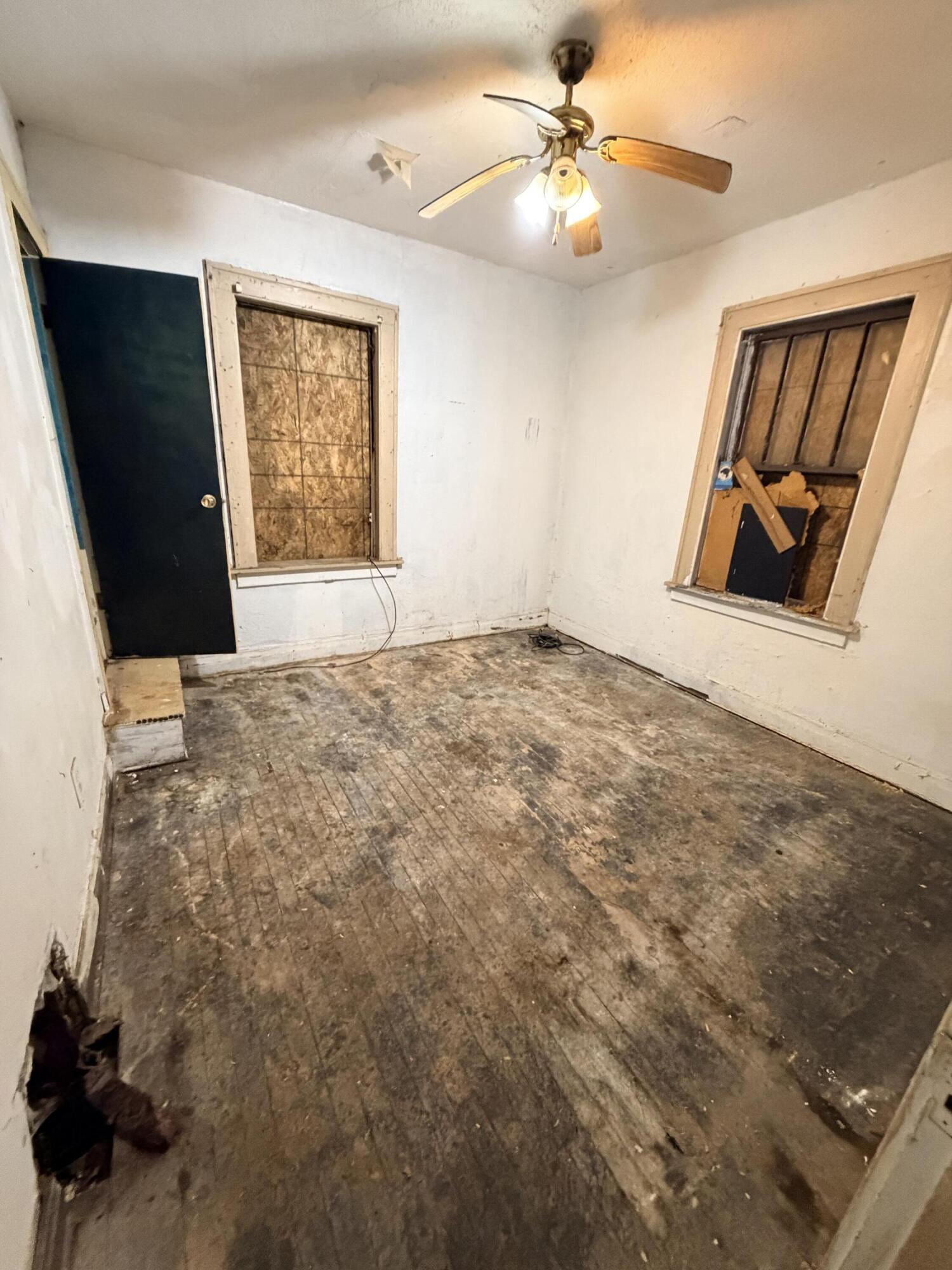 841 Georgia Street Gary, IN 46402 - Photo 9 of 14 1500x2000
