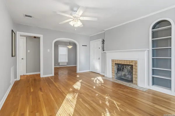 $1,650 | 410 South Park Boulevard, San Antonio, TX 78204