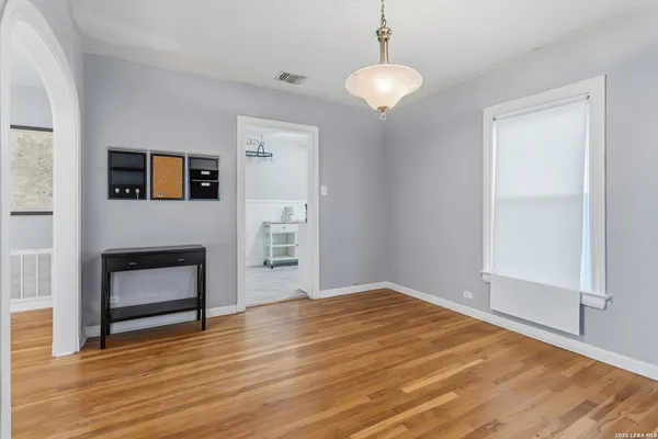 $1,650 | 410 South Park Boulevard, San Antonio, TX 78204